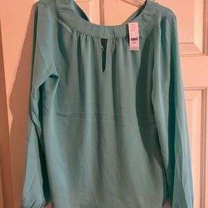 💚NEW💚 Women’s long sleeve blouse